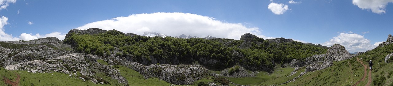 Covadonga Hike pano